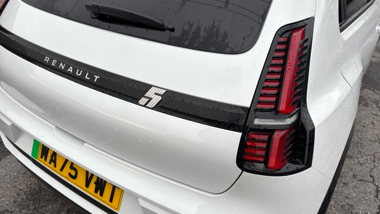 Renault 5 110kW Iconic Five Comfort Range 52kWh 5dr Auto Electric Hatchback